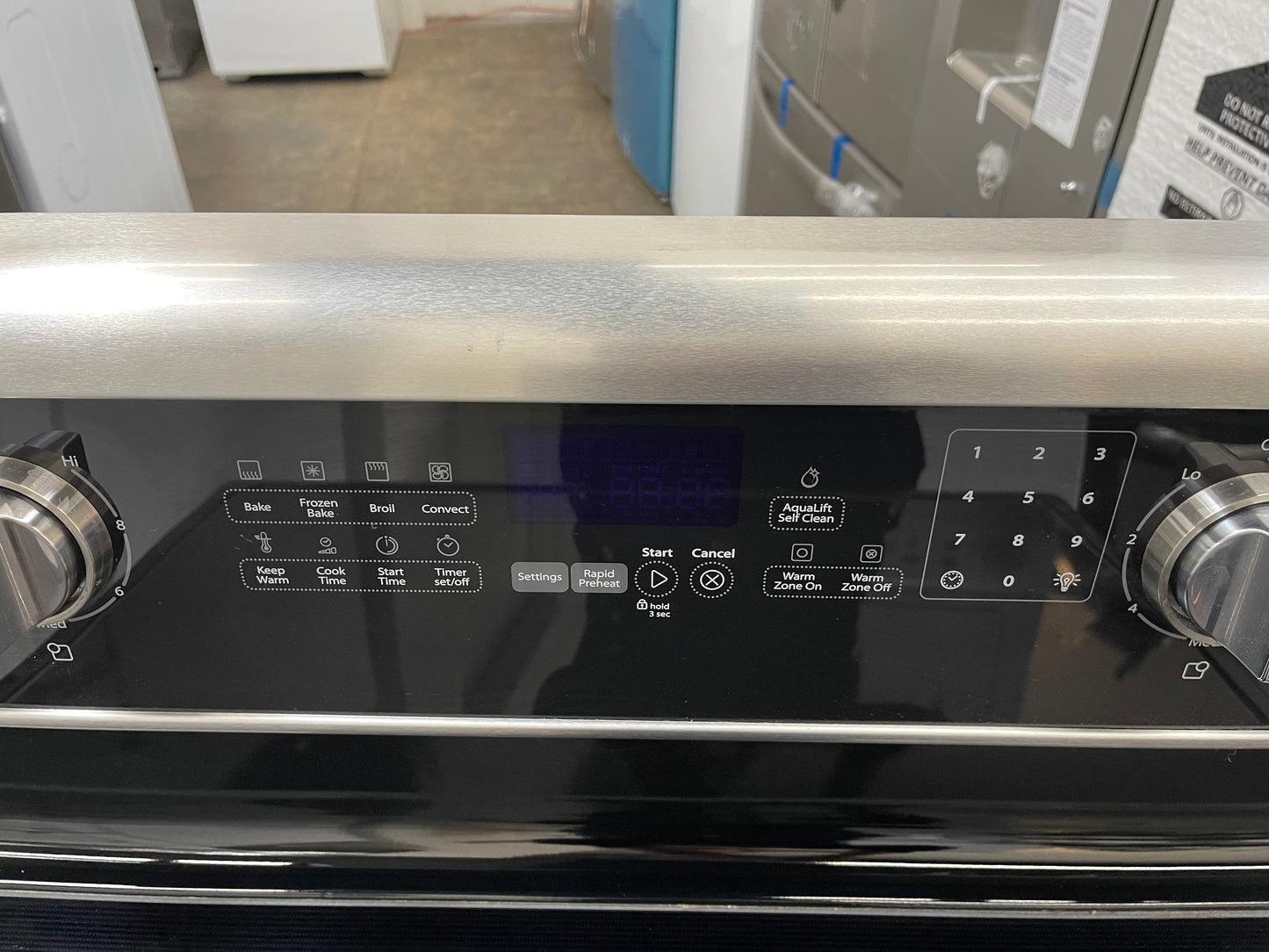 6.4 Cu. Ft. Freestanding Electric Range with Fingerprint-Resistant Stainless Steel Model:
WFE770H0FZ