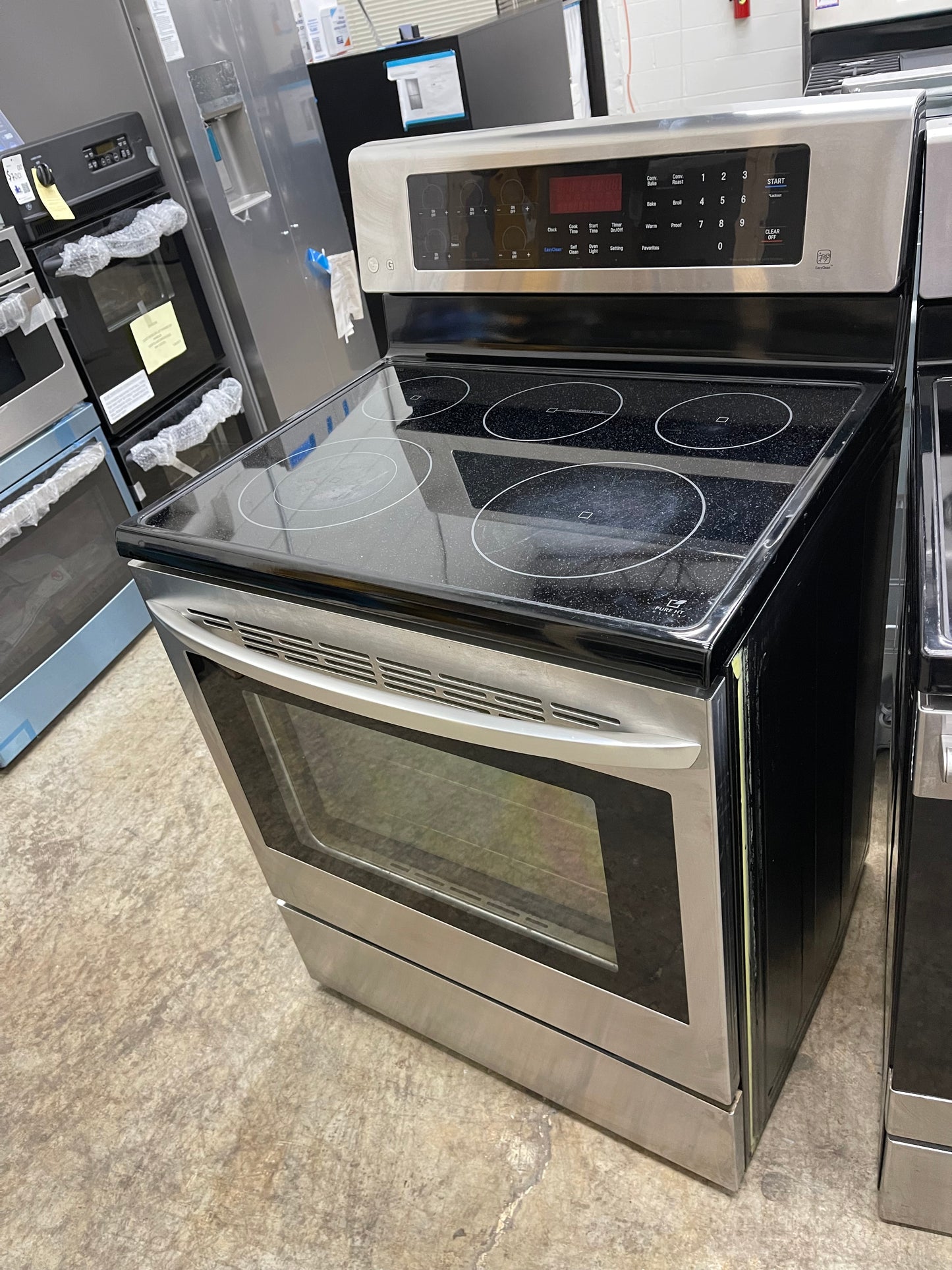 LG  LRE3083ST
30 Inch Electric Range with True Convection, IntuiTouch Controls, EasyClean , 5 Heating Elements, Power Burner, 6.3 cu. ft. Capacity, Brilliant Blue Interior, Storage Drawer and Star-K Certified: Stainless Steel