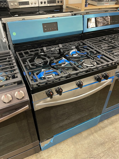 Frigidaire 30-in 5 Burners 5.1-cu ft Freestanding Gas Range in Stainless Steel-Model #FCRG3052BS