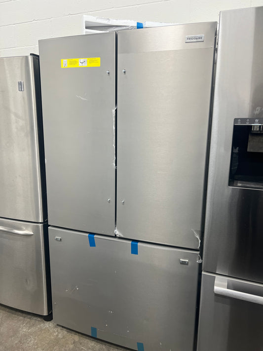 Frigidaire  FRFN2813AF
36 Inch Freestanding French Door Refrigerator with 28.8 cu. ft. Capacity, 3 Glass Shelves, Full-Width Drawer, Gallon Door Bins, EvenTemp Cooling, Internal Water Dispenser, and ENERGY STAR