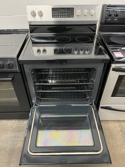 GCRE3060AF
Frigidaire Gallery 30'' Freestanding Electric Range with Air Fry