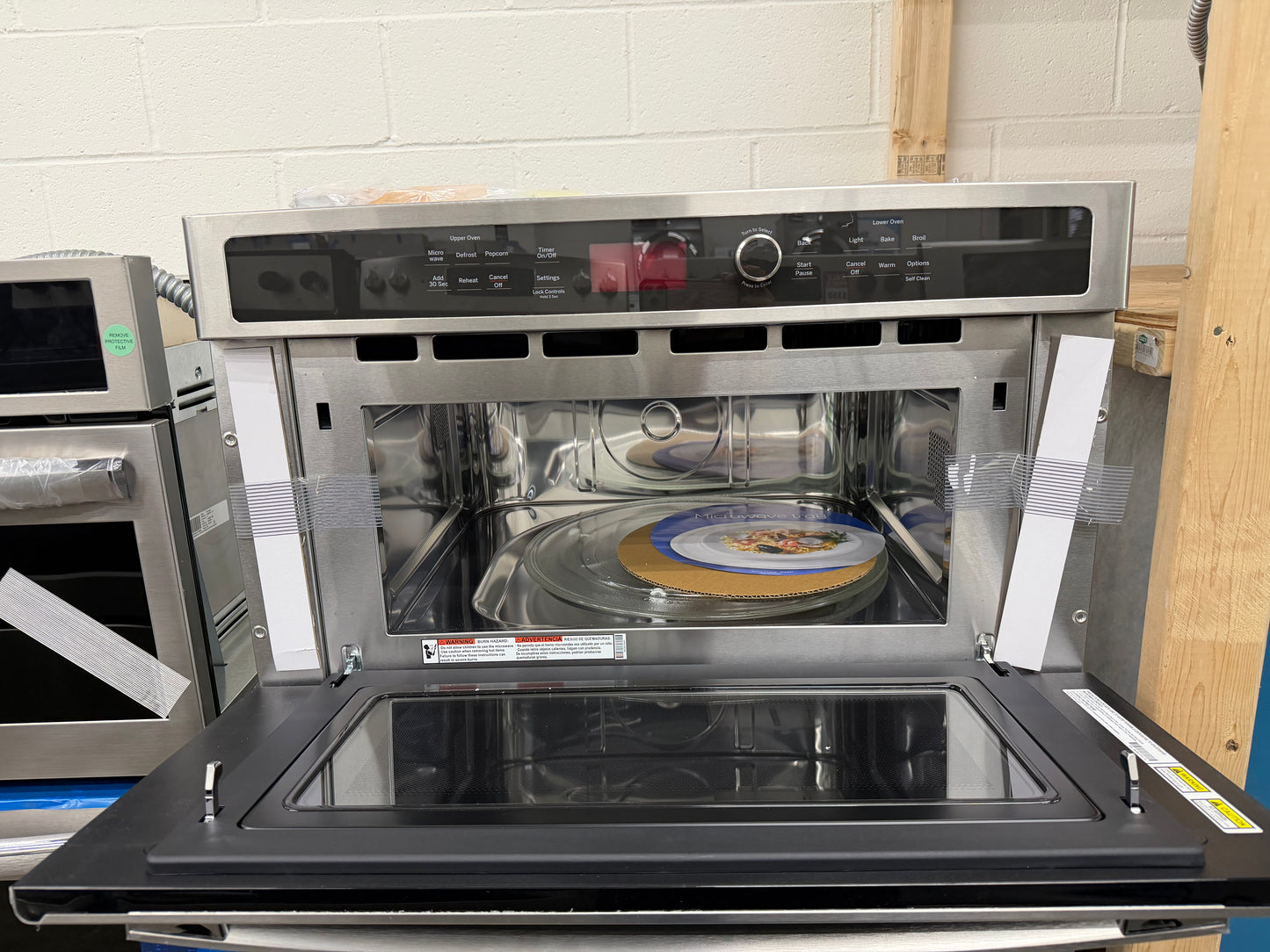 GE  JT3800SHSS
30 Inch Combination Wall Oven