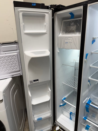 Frigidaire 25.6-cu ft Standard-Depth 36-in Wide Side-by-Side Refrigerator with Ice Maker ,Water and Ice Dispenser ( Black )