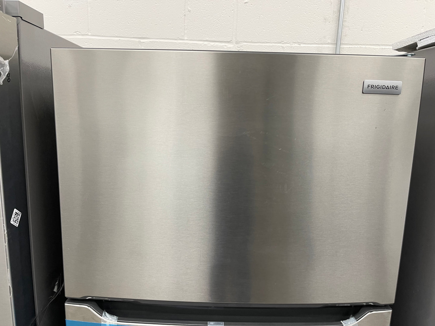 Frigidaire 18.3 cu. ft. Top Freezer Refrigerator in Stainless Steel