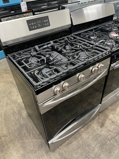 Frigidaire Gallery 30" Gas Range with Steam Clean
GCRG3038AF