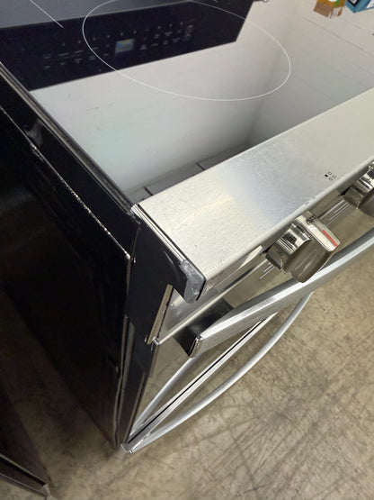Whirlpool  WFES7530RZ
30 Inch Freestanding Electric Smart Range with 5 Radiant Elements, 5.3 cu. ft. Convection Oven