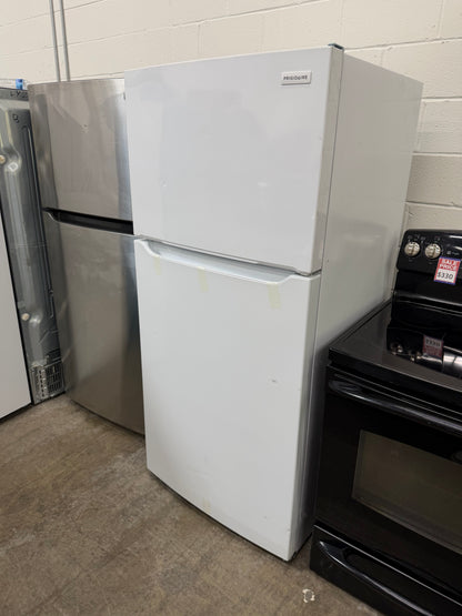 Frigidaire  FFTR1814WW
30 Inch Top Freezer Refrigerator with 18.3 Cu. Ft. Total Capacity, EvenTemp Cooling, Adjustable Shelves, Humidity-Controlled Crispers, Gallon Door Bins, LED Lighting, Ice Maker Ready, and ADA Compliant: White