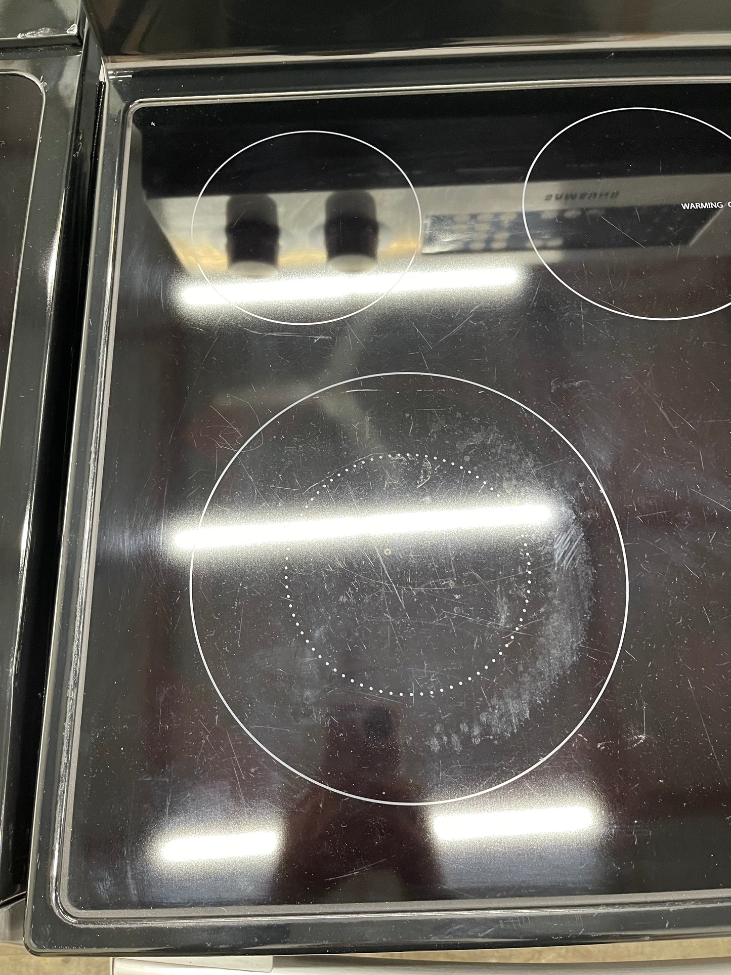 Samsung  FTQ352IWUX
30 Inch Freestanding Electric Range with 5 Elements Including Dual Burners, 5.9 cu. ft. 3-Fan True European Convection Oven, Steam/Self Cleaning, Proofing, Sabbath Mode and Warming Drawer