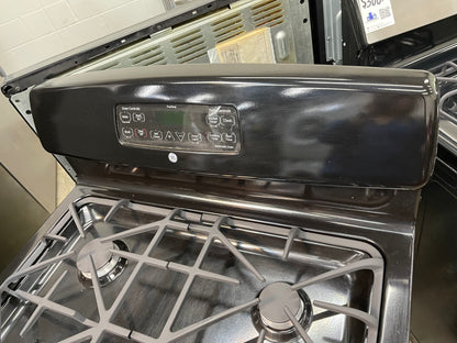 GE 30" Freestanding Gas Range with 5.0-cu ft Oven Capacity in Black-Model #JGBP36DEM1BB