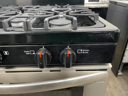 Overview
The Frigidaire FCRG305LAF is a 30-in freestanding gas range with five burners and a 5.0 cu ft capacity oven. It has a stainless steel exterior and a storage drawer. The cooktop features five sealed gas burners, including a 16,000 BTU Quick Boil B