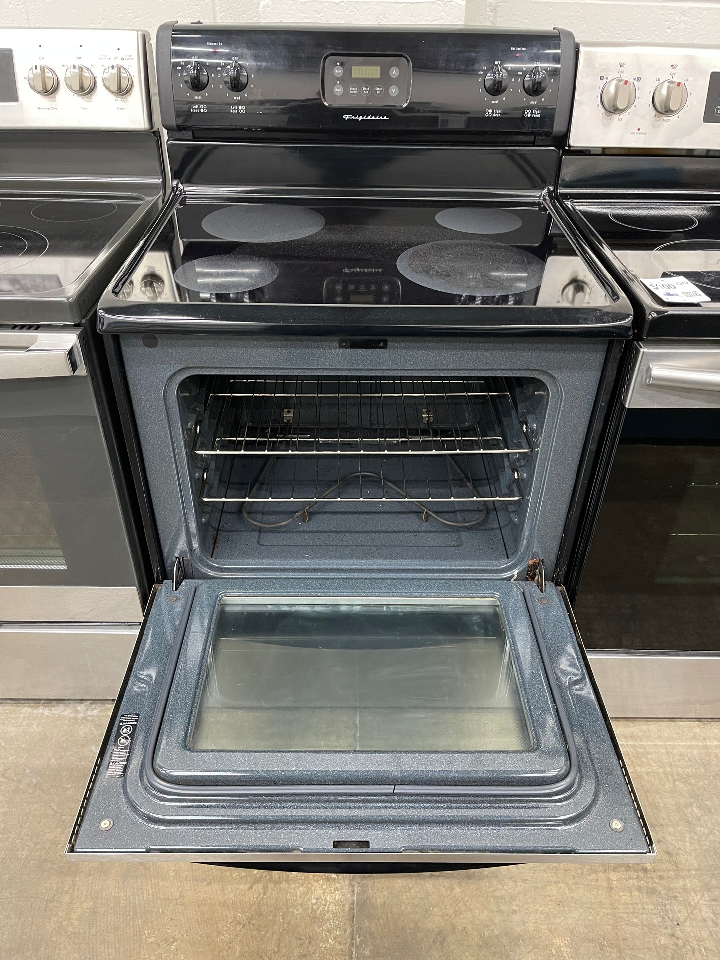 Frigidaire Freestanding Electric Range, Self Clean Oven, Ceramic Smoothtop