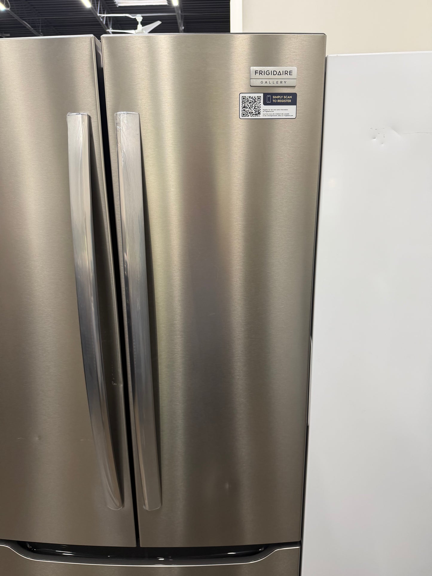 Frigidaire Gallery 20.0 Cu. Ft.
Standard-Depth French Door
Refrigerator
GRFN2023AF