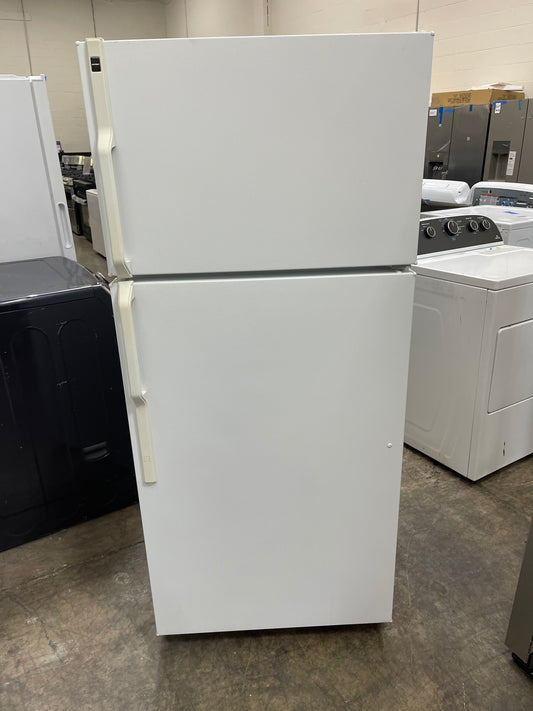 Hotpoint 15.8 Cu. Ft. Top-Freezer Refrigerator
HTS16GBRFRWW