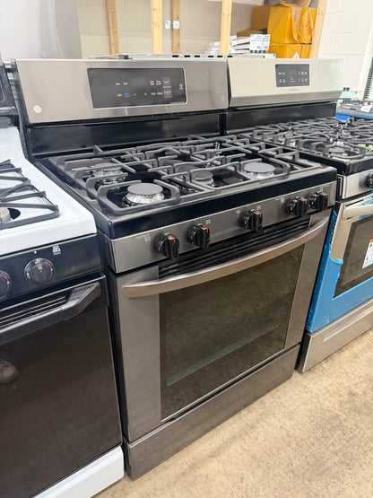 LG  LRG3061ST
30 Inch Gas Range with 20 Minute EasyClean ,Mode, Brilliant Blue Interior, Griddle Accessory, 5 Sealed Burners, 5.4 cu. ft. Oven and Storage Drawer: Stainless Steel