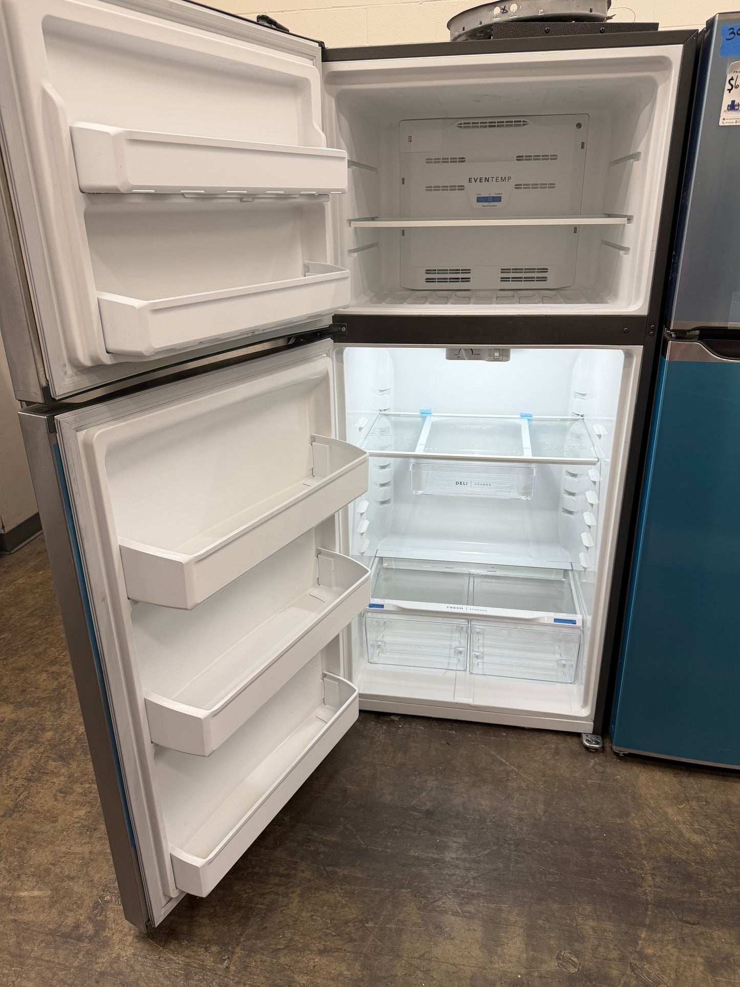 Frigidaire 18.3 Cu. Ft. Top Freezer Refrigerator
FFTR1835VS