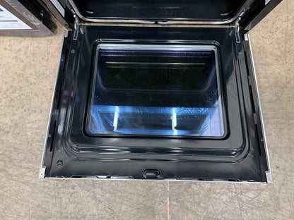 Frigidaire  GCWS2767AF
27 Inch Single Electric Wall Oven with Air Fry, 3.8 Cu.Ft. Capacity, Total Convection, Self Clean, Touch Screen Control Panel, No Pre Heat, Steam Bake, Temperature Probe, Glide Rack, Air Sous Vide, Control Lock, Sabbath Mode