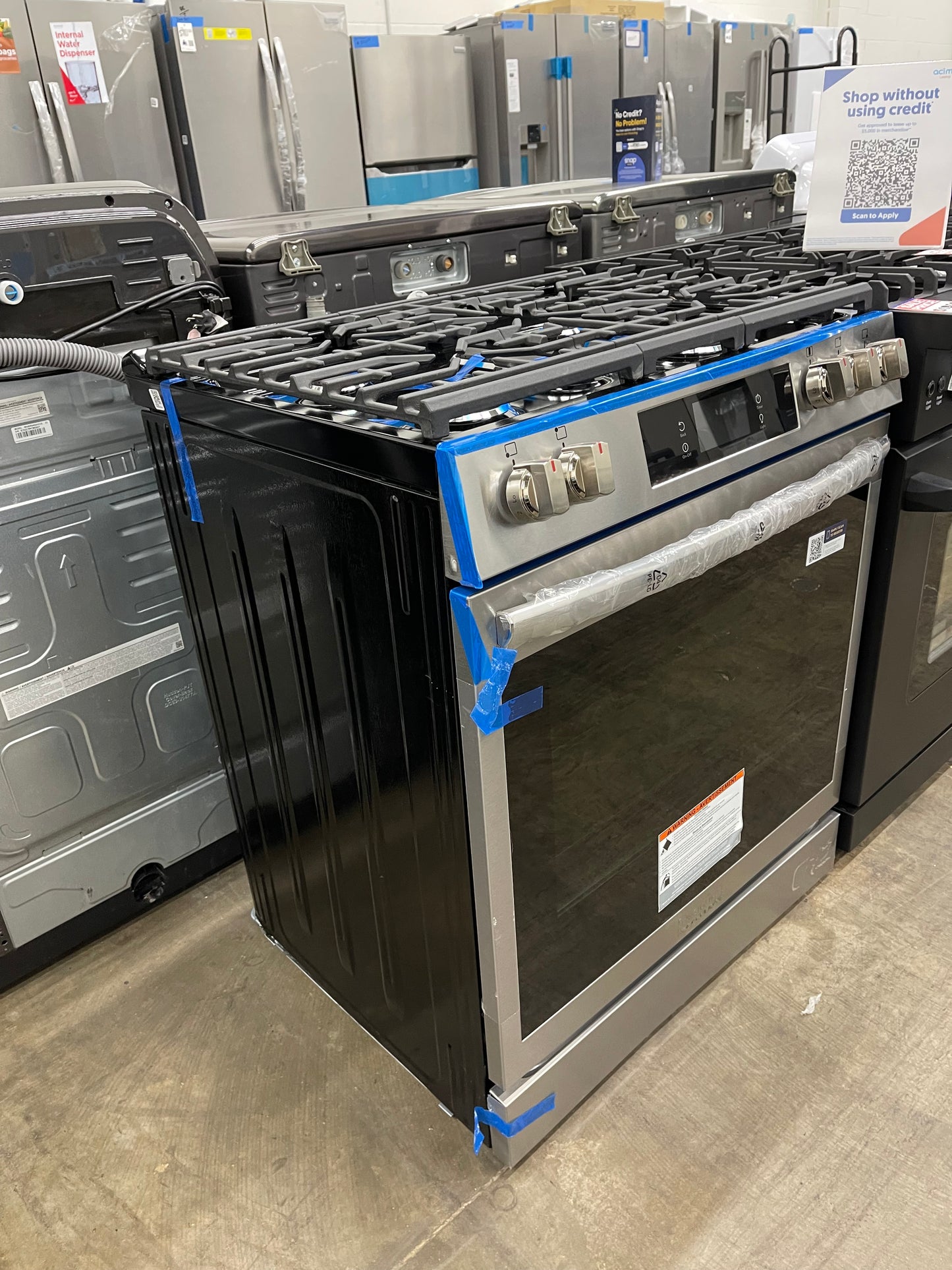 Frigidaire Gallery Series  GCFG3060BF
30 Inch Freestanding Gas Range with 5 Sealed Burners, 6.0 cu.ft. Oven Capacity, Air Fry, Total Convection, No Preheat, Touch Screen Controls, Temperature Probe, Steam Bake, Backlit LED Knobs, Sabbath Mode, and ADA Com