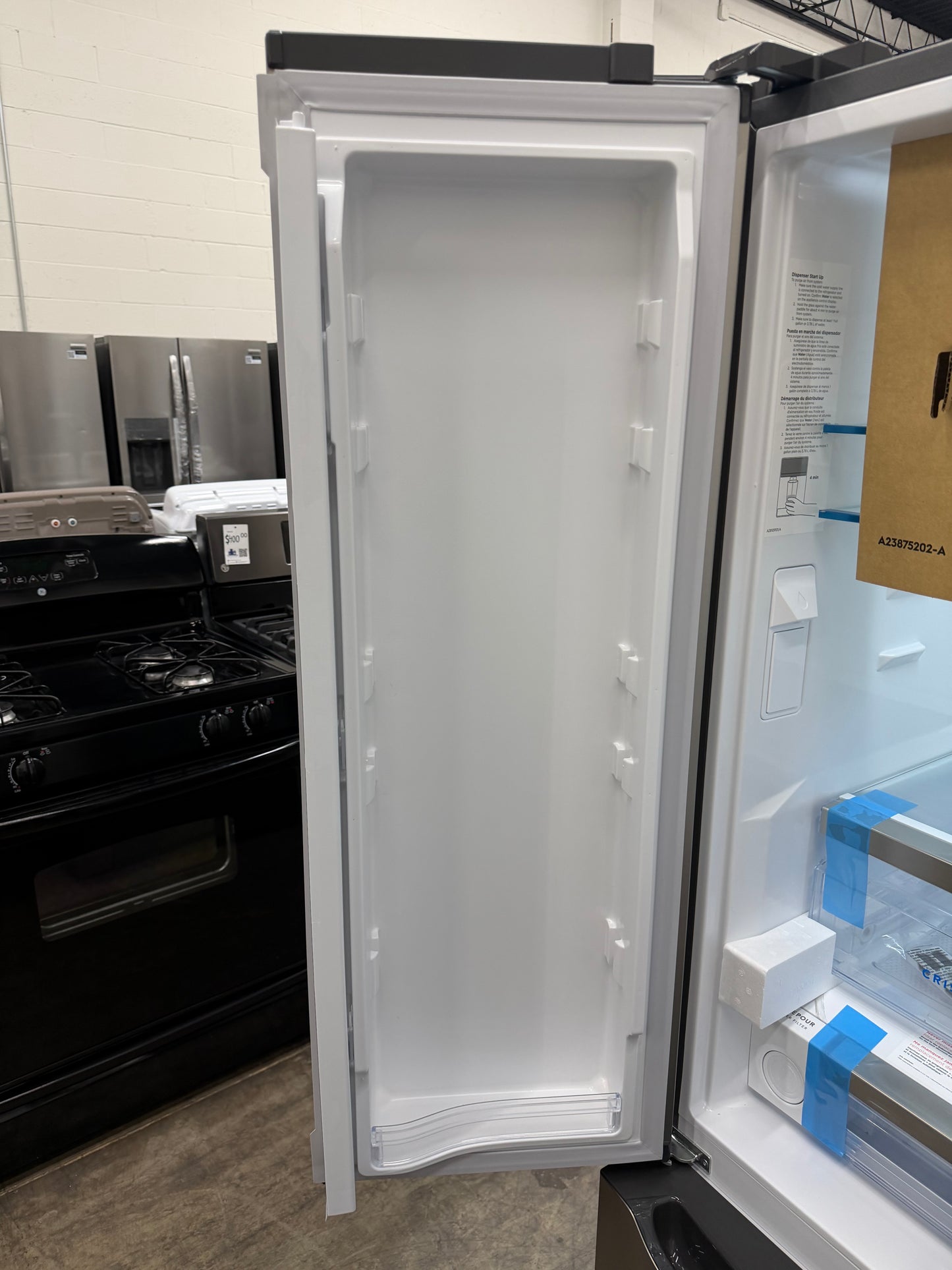 Frigidaire Gallery 20.0 Cu. Ft.
Standard-Depth French Door
Refrigerator
GRFN2023AF