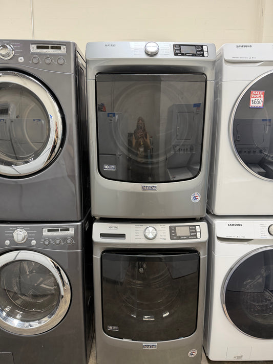 Maytag  MHW6630HC
27 Inch Front Load Washer with 4.8 cu. ft and Maytag  MED6630HC
27 Inch Electric Dryer with 7.3 Cu. Ft.