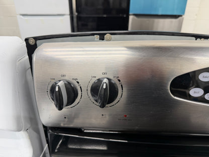 Maytag  MER5755QAS
30 Inch Freestanding Electric Range w/ Precision Cooking System & Hot-Surface Indicator Light: Stainless Steel