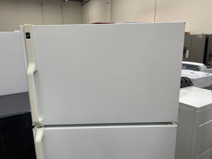 Hotpoint 15.8 Cu. Ft. Top-Freezer Refrigerator
HTS16GBRFRWW