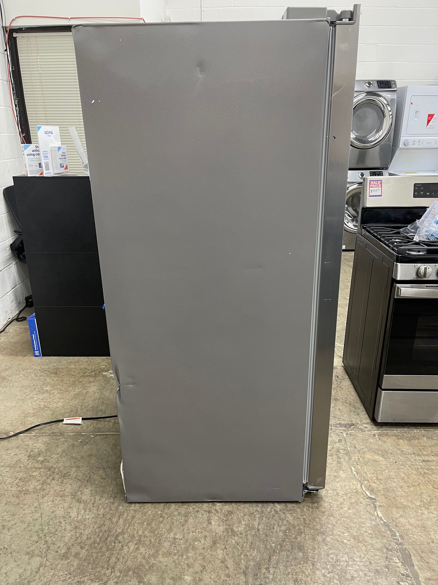 Frigidaire Gallery 22 Cu. Ft. 33" Standard-Depth Side-by-Side Refrigerator
GRSS2352AF