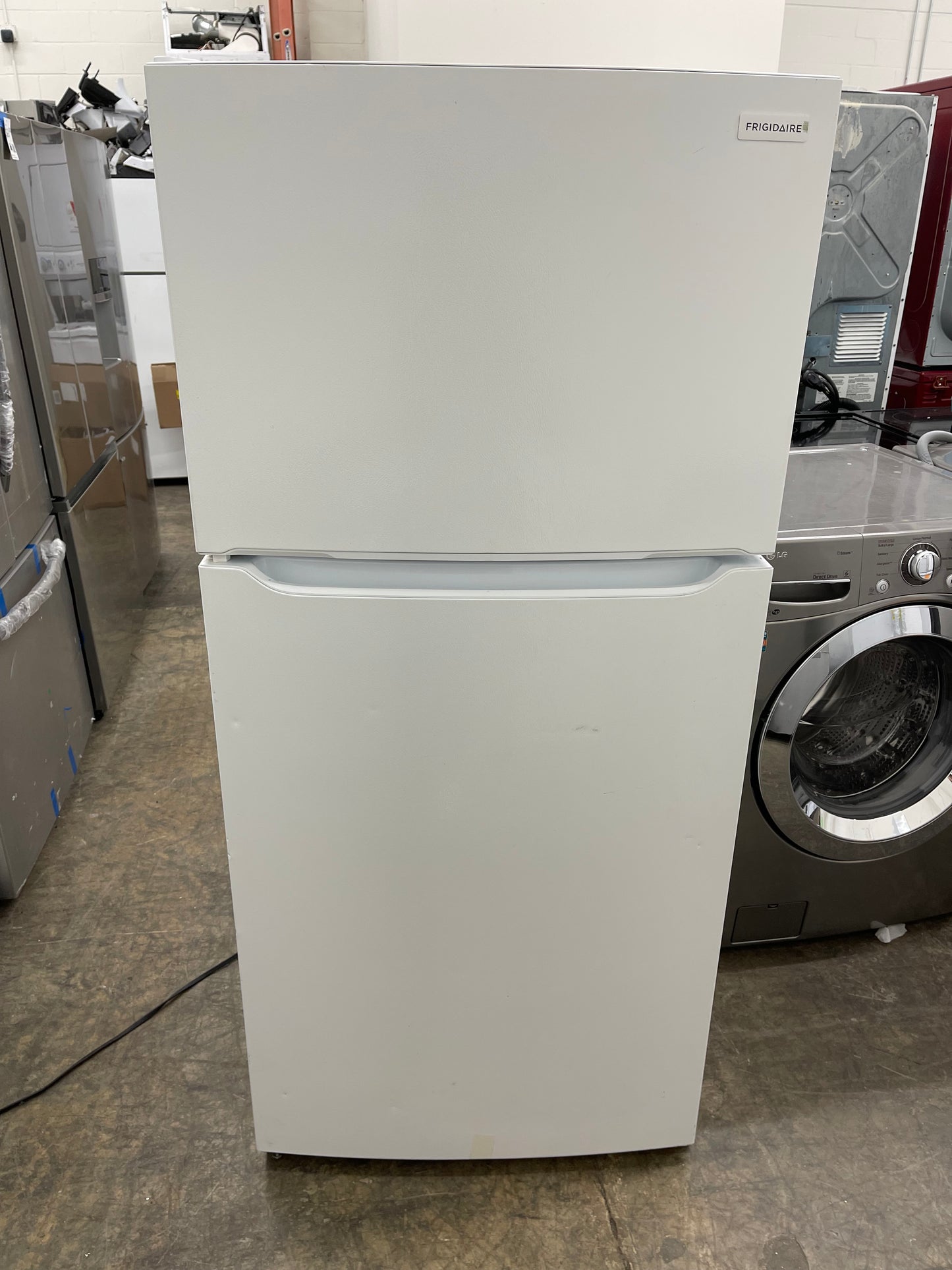 Frigidaire  FFTR1814WW
30 Inch Top Freezer Refrigerator with 18.3 Cu. Ft. Total Capacity