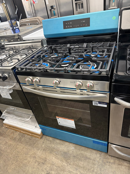 Frigidaire 30-in 5 burners 5.1-cu ft Freestanding Natural Gas Range in Stainless Steel-Model #FCRG306LAFB