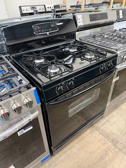 GE 30” Free-Standing Gas Range – Model JGBS18DEN4BB