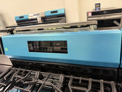 Frigidaire 30-in 5 Burners 5.1-cu ft Air Fry Convection Oven Freestanding Gas Range in Stainless Steel-Model #FCRG3083AS