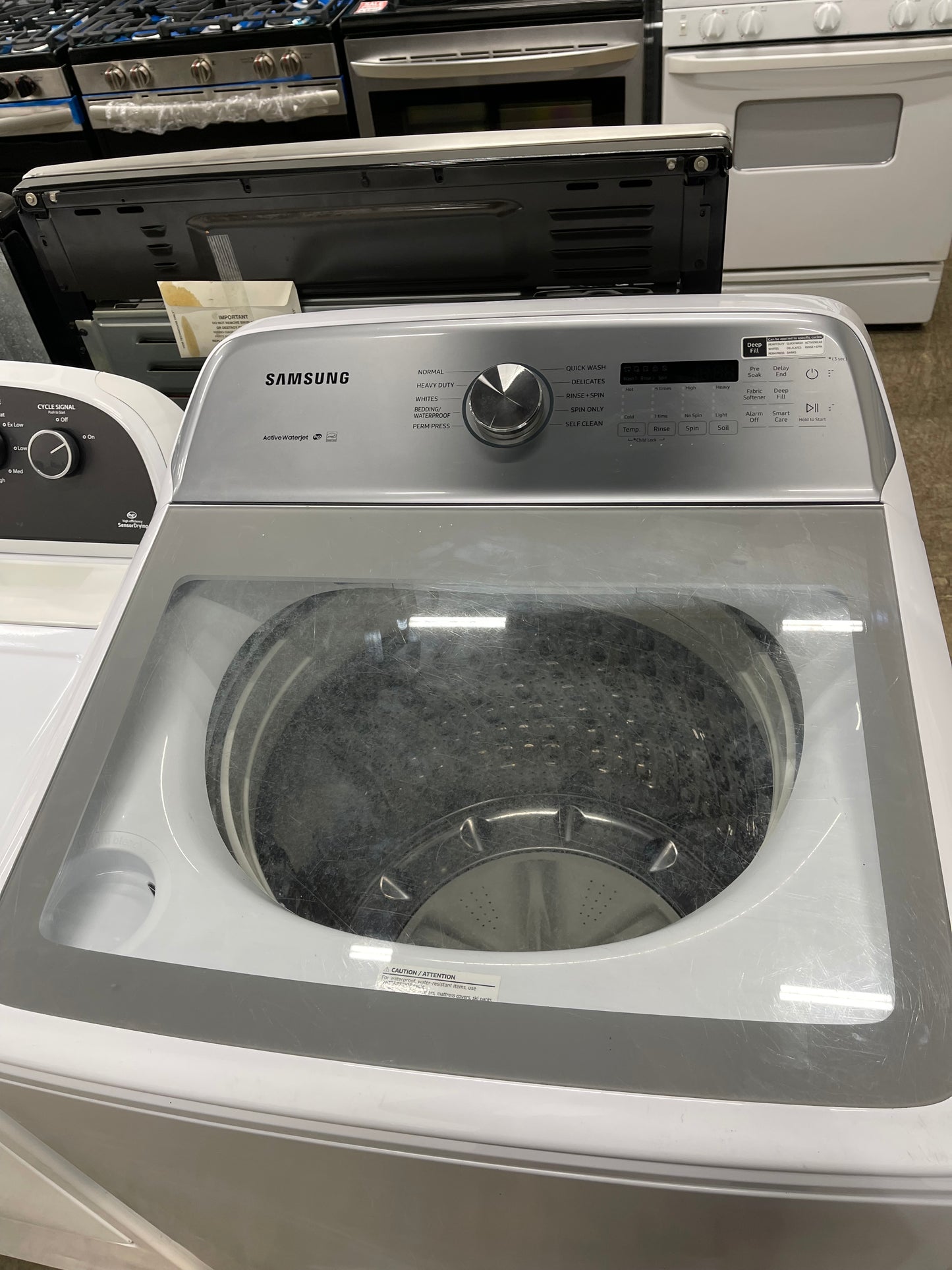 Samsung  WA50R5200AW
27 Inch Top Load Washer with 5.0 Cu. Ft. Capacity, 10 Wash Cycles, Active WaterJet, EZ Access, Deep Fill, Smart Care, VRT Plus Technology, Quick Wash, and ENERGY STAR Certified: White