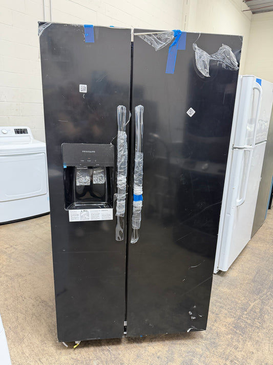 Frigidaire 25.6-cu ft Standard-Depth 36-in Wide Side-by-Side Refrigerator with Ice Maker ,Water and Ice Dispenser ( Black )