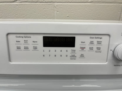 GE  JB750DJWW
30 Inch Freestanding Electric Range with True Convection, Fast Preheat, Power Boil, Warming Zone, Steam Self-Clean and 5 Smoothtop Elements 5.3 cu. ft. Oven: White