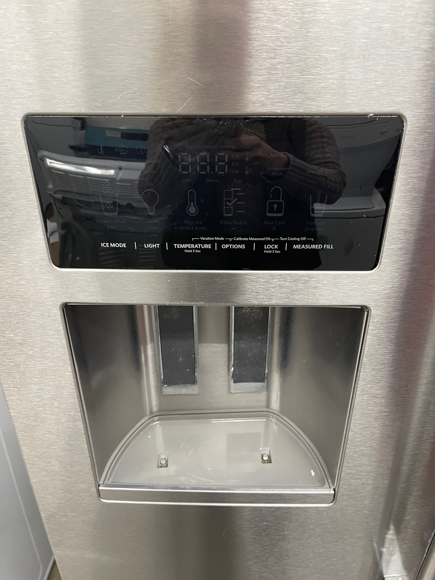 KitchenAid  KRFF507HPS
36 Inch Freestanding French Door Refrigerator with 26.8 cu. ft. Total Capacity, PrintShield Finish, ExtendFresh Temperature Management System, External Ice/Water Dispenser, Water Filtered, Star-K Certified, and ENERGY STAR : Stain