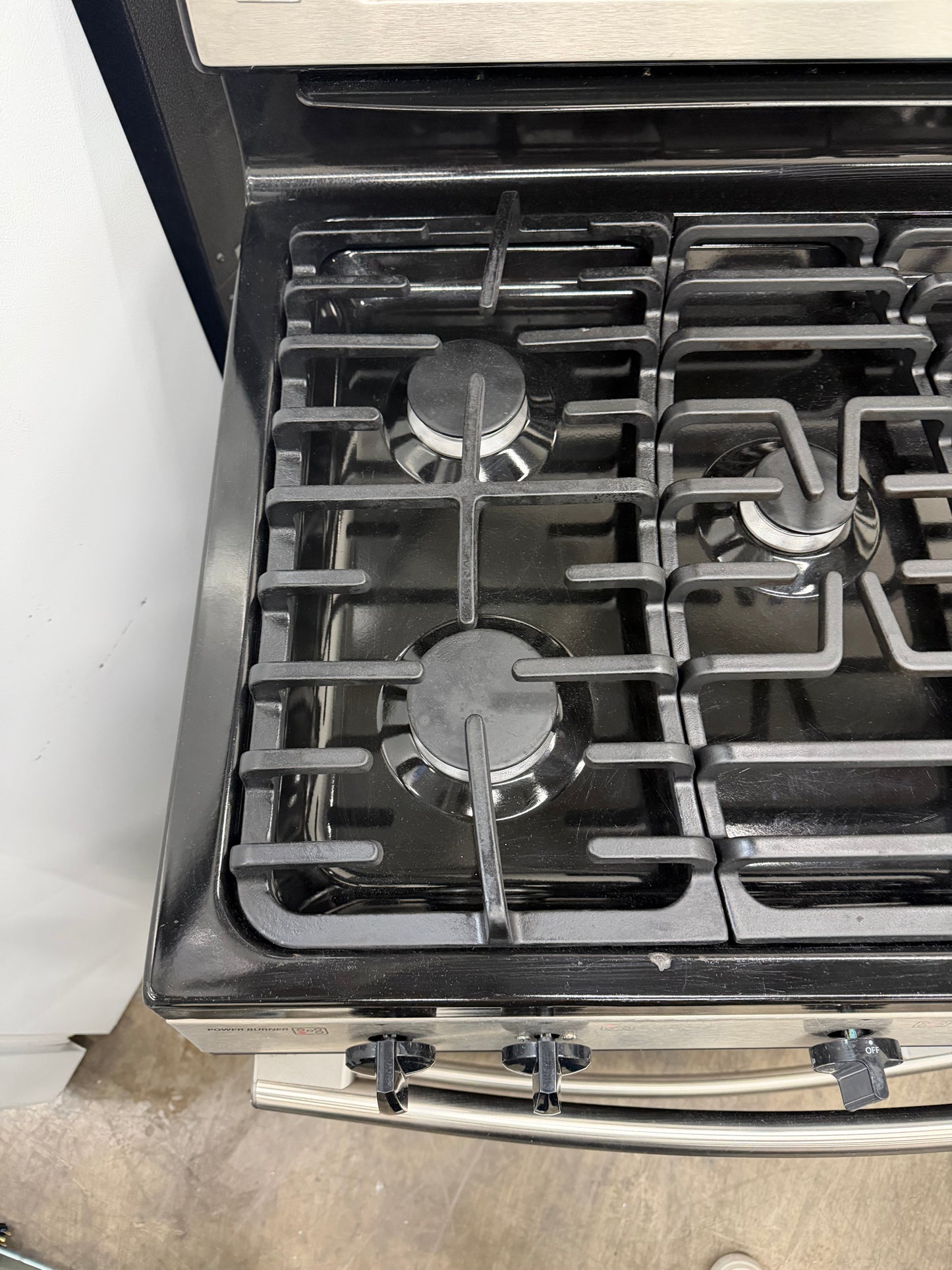 LG  LRG30355ST
30 Inch Freestanding Gas Range with 5 Sealed Burners, 5.0 cu. ft. Self-Cleaning Oven, SmoothTouch Controls and Warming Drawer: Stainless Steel