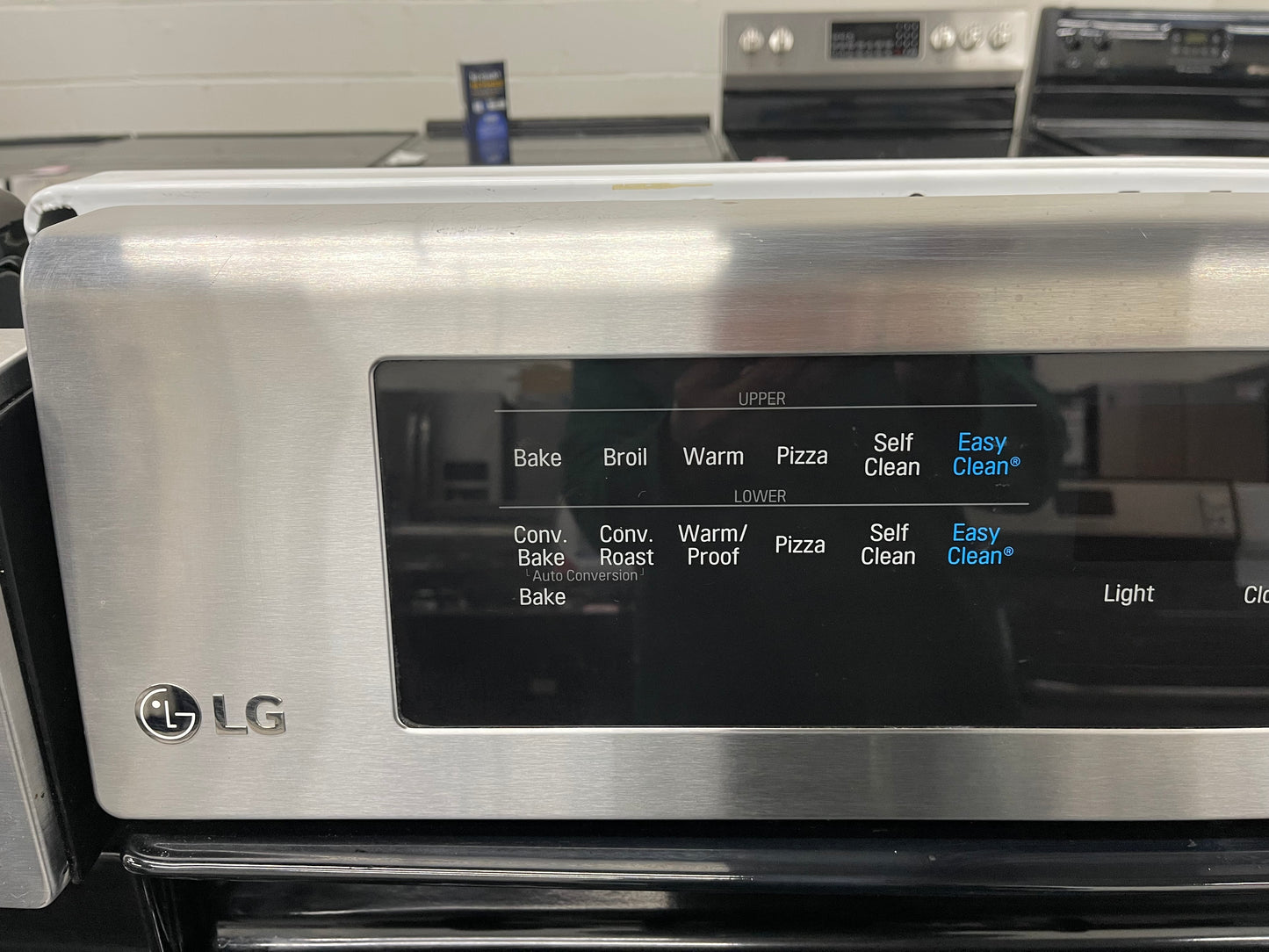 6.9 cu. ft. Gas Double Oven Range with ProBake Convection and EasyClean- Model:LDG4313ST