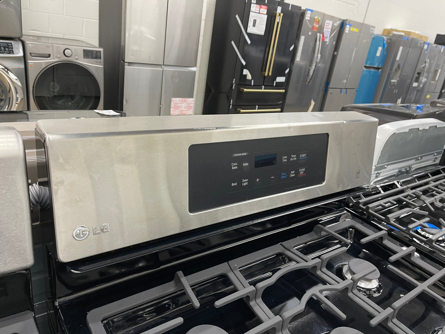 LG  LRG3081ST
30 Inch Gas Range with EvenJet Fan Convection, 20 Minute EasyClean® Mode, IntuiTouch Keypad, SuperBoil 17,000 BTU Burner, Large WideView™ Plus Window, 5 Sealed Burners, 5.4 cu. ft. Oven and Storage Drawer: Stainless Steel