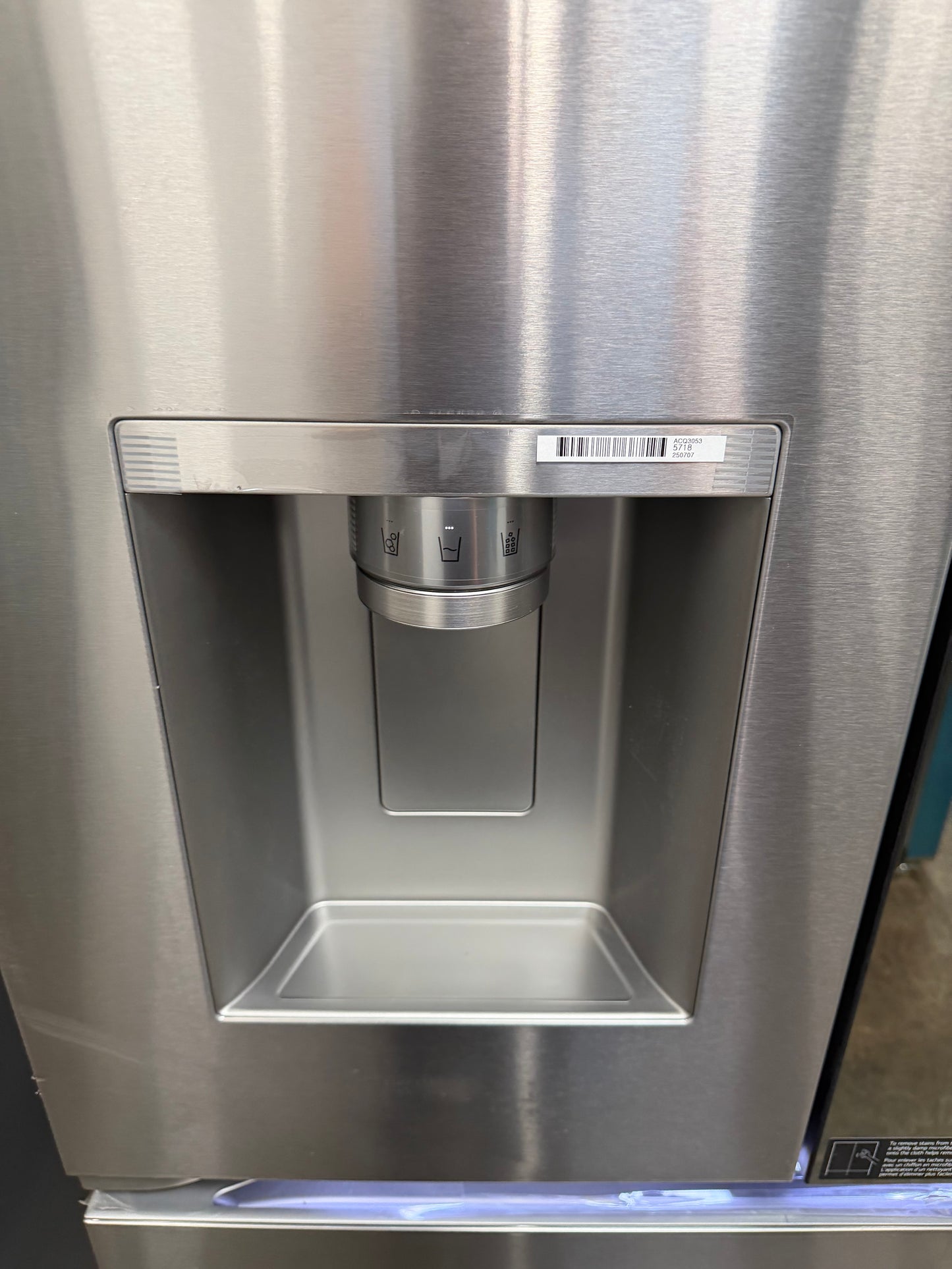 LG  LRYKC2606S
36 Inch Counter-Depth MAX Smart French Door Refrigerator with 26 Cu. Ft. Capacity