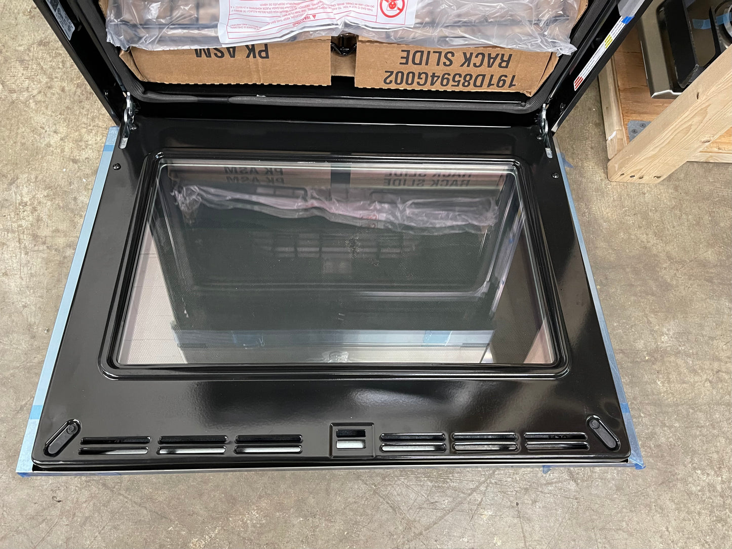 GE Profile  PT7800SHSS
30 Inch Combination Wall Oven with True European Convection, Meat Probe, Proof Mode, Warm Mode, 5.0 cu. ft. Capacity, 1.7 cu. ft. Microwave, Glass Touch Controls, GE Fits! Guarantee, and Self-Clean with Steam: Stainless Stee