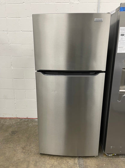 Frigidaire
30 in. 18.3 cu. ft. Top Freezer Refrigerator in Stainless Steel