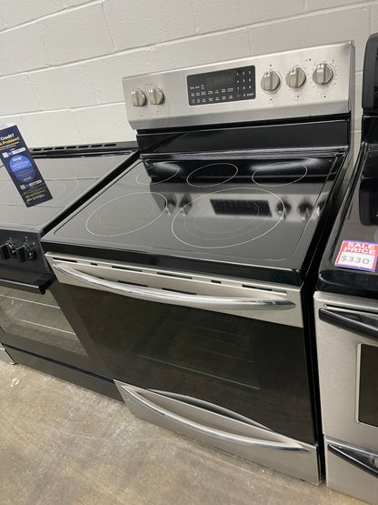 GCRE3060AF
Frigidaire Gallery 30'' Freestanding Electric Range with Air Fry