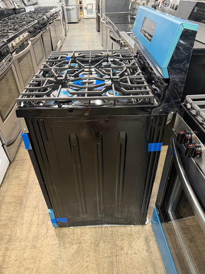 Frigidaire 30-in 5 Burners 5.1-cu ft Air Fry Convection Oven Freestanding Gas Range in Stainless Steel-Model #FCRG3083AS