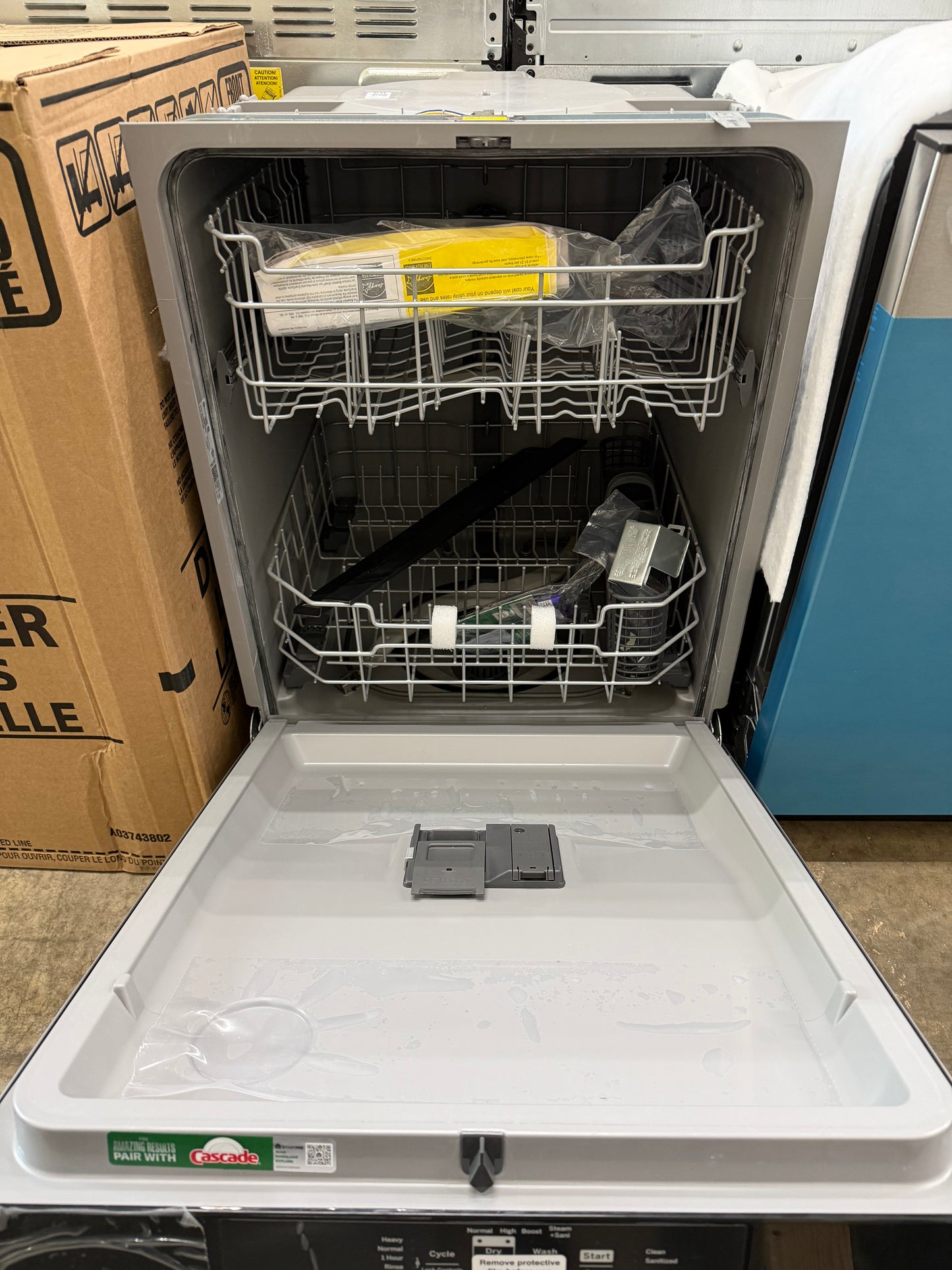 GE ENERGY STAR Top Control with Plastic Interior Dishwasher with Sanitize Cycle & Dry Boost