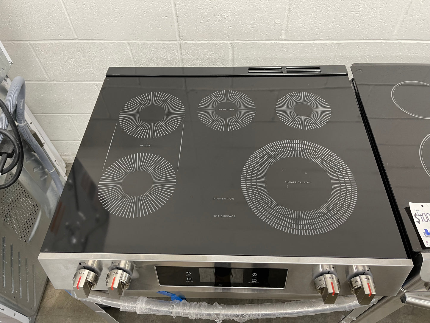 Frigidaire Gallery Series  GCFE3060BF
30 Inch Freestanding Electric Range with 5 Elements, 6.2 cu. ft. Total Convection Oven, Bridge Element, Steam+Self Clean, Storage Drawer, ADA Compliant, and Star-K: Stainless Steel