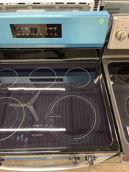 Frigidaire  FCRE3062AS
30 Inch Freestanding Electric Range with 5 Elements, 5.3 cu. ft. Capacity