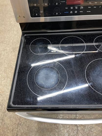 LG  LRE3083ST
30 Inch Electric Range with True Convection, IntuiTouch Controls, EasyClean , 5 Heating Elements, Power Burner, 6.3 cu. ft. Capacity, Brilliant Blue Interior, Storage Drawer and Star-K Certified: Stainless Steel