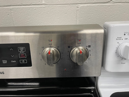 Samsung  NE59M4310SS
30 Inch Freestanding Electric Range with Flexible Cooktop, Dual Elements, Self-Clean, Warming Center, 5 Heating Elements, 5.9 cu. ft. Capacity, Storage Drawer and Sabbath Mode: Stainless Steel