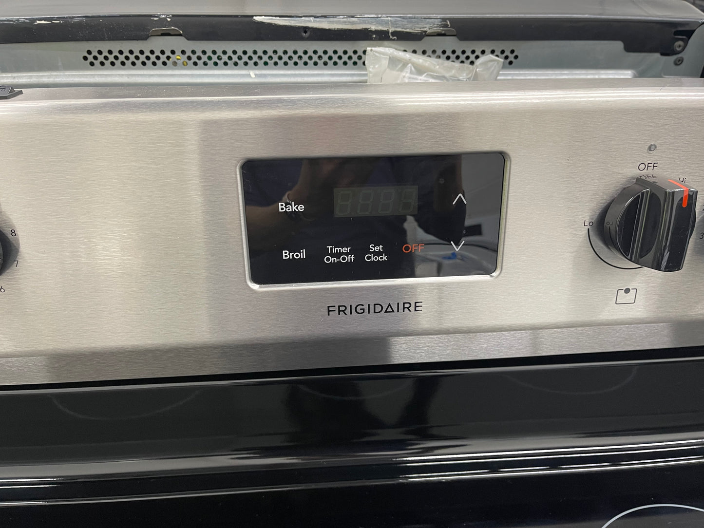 Frigidaire 30 in. 5 Burner Element Freestanding Electric Range in Stainless Steel-FCRE3052AS