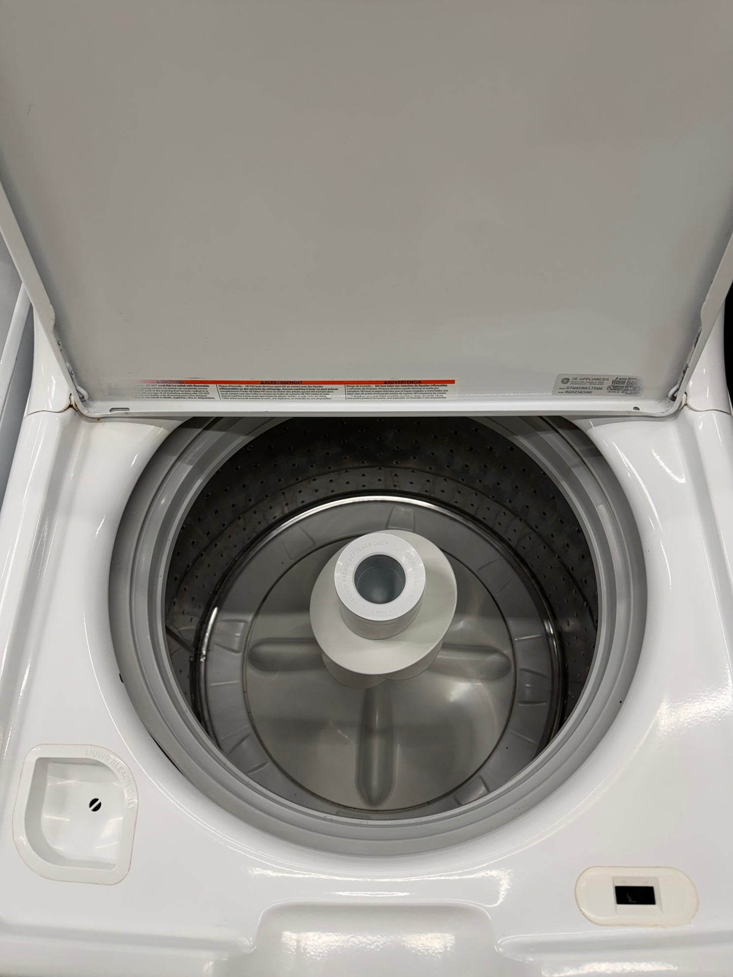 GE 4.2 cu. ft. Capacity Washer with Stainless Steel Basket Model#: GTW460ASJ5WW  and GE 7.2 cu. ft. Capacity aluminized alloy drum Electric Dryer

Model #:GTD42EASJWW