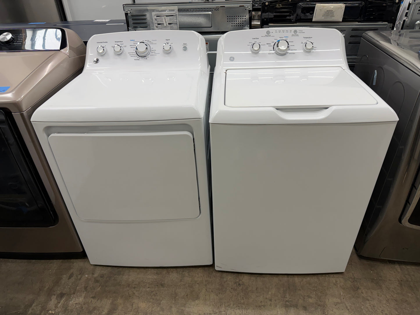GE 4.2 cu. ft. Capacity Washer with Stainless Steel Basket Model#: GTW460ASJ5WW  and GE 7.2 cu. ft. Capacity aluminized alloy drum Electric Dryer

Model #:GTD42EASJWW